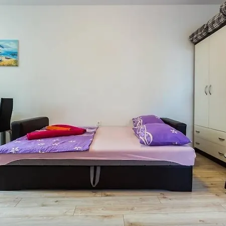 Διαμέρισμα With A Parking Space - 11522 *