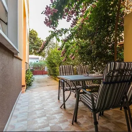 With A Parking Space - 11522 Ζαντάρ