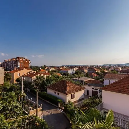 With A Parking Space - 11522 公寓 *