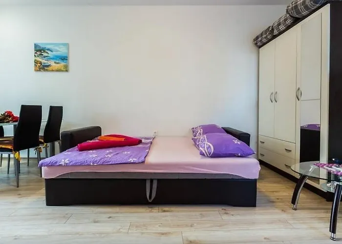 Lägenhet With A Parking Space - 11522 *